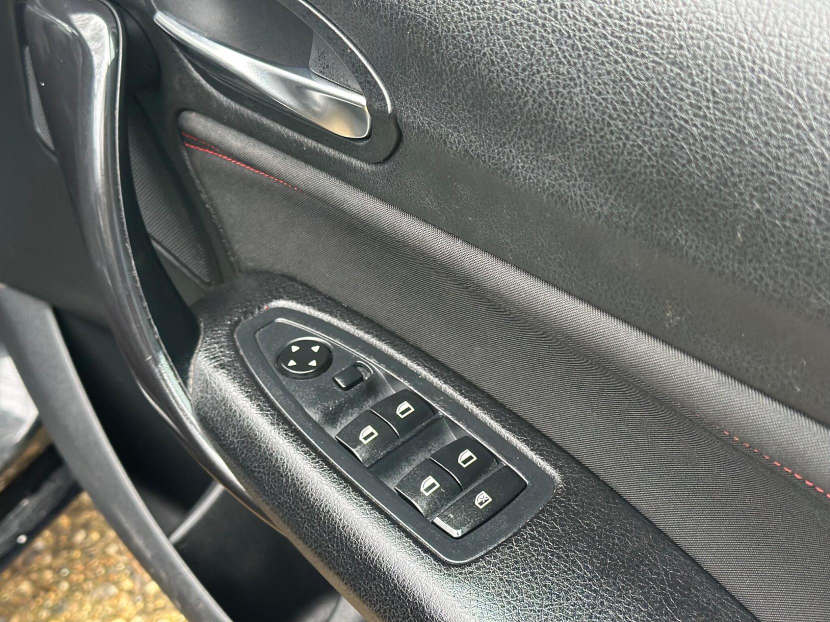 BMW 1 Series 2.0 118d Sport Auto Euro 5 (s/s) 5dr