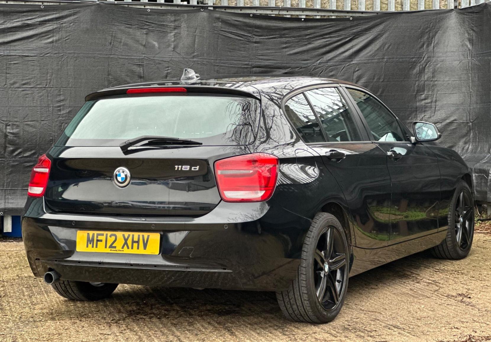 BMW 1 Series 2.0 118d Sport Auto Euro 5 (s/s) 5dr