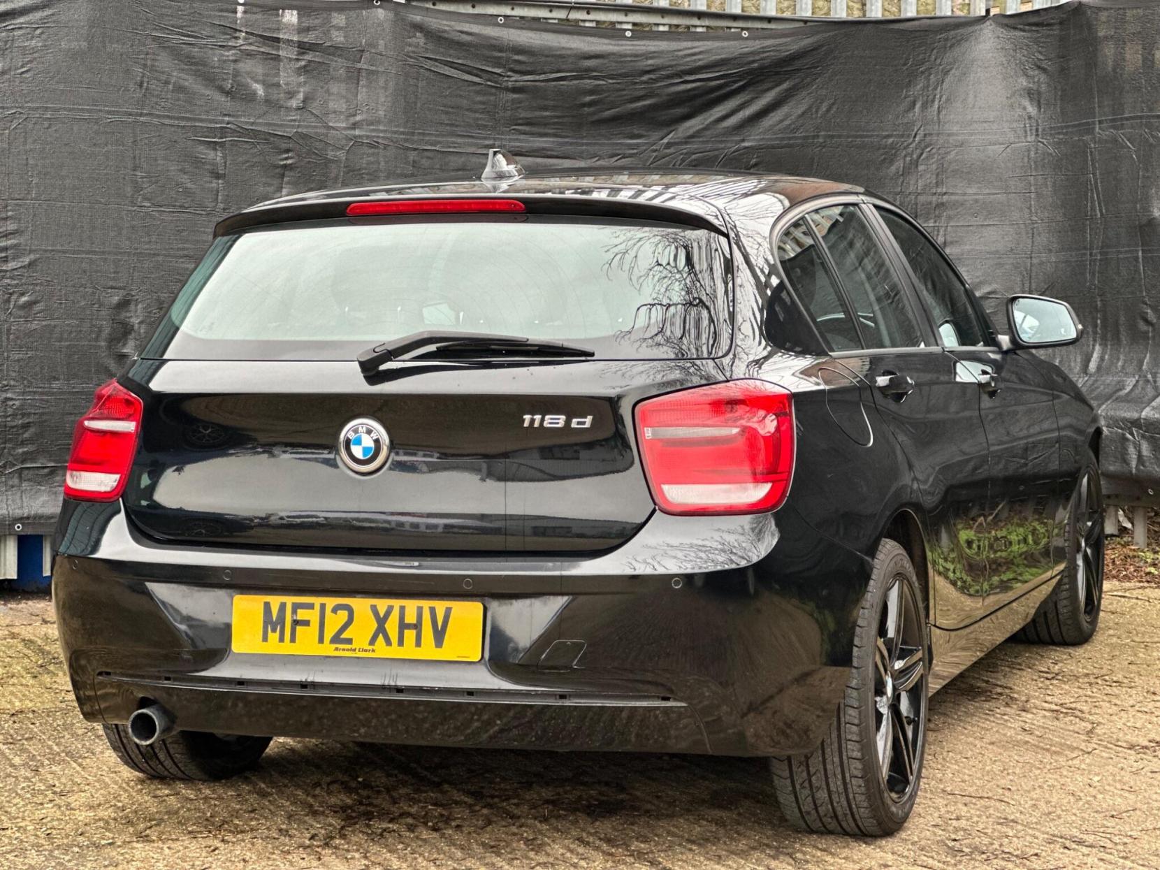 BMW 1 Series 2.0 118d Sport Auto Euro 5 (s/s) 5dr