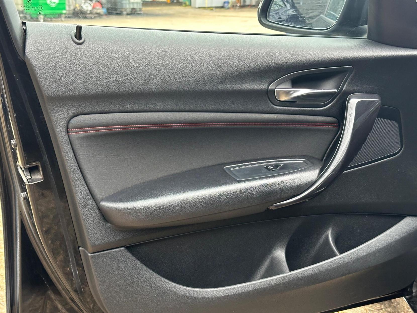 BMW 1 Series 2.0 118d Sport Auto Euro 5 (s/s) 5dr