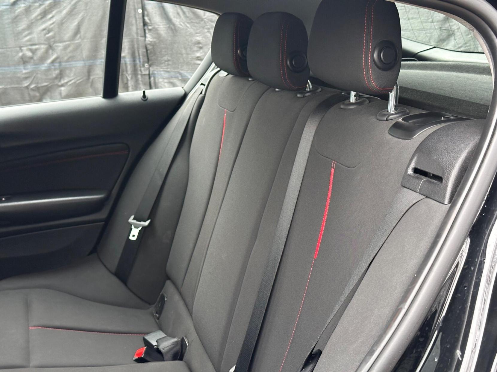 BMW 1 Series 2.0 118d Sport Auto Euro 5 (s/s) 5dr