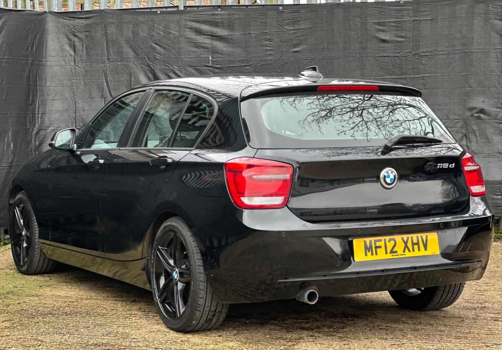 BMW 1 Series 2.0 118d Sport Auto Euro 5 (s/s) 5dr