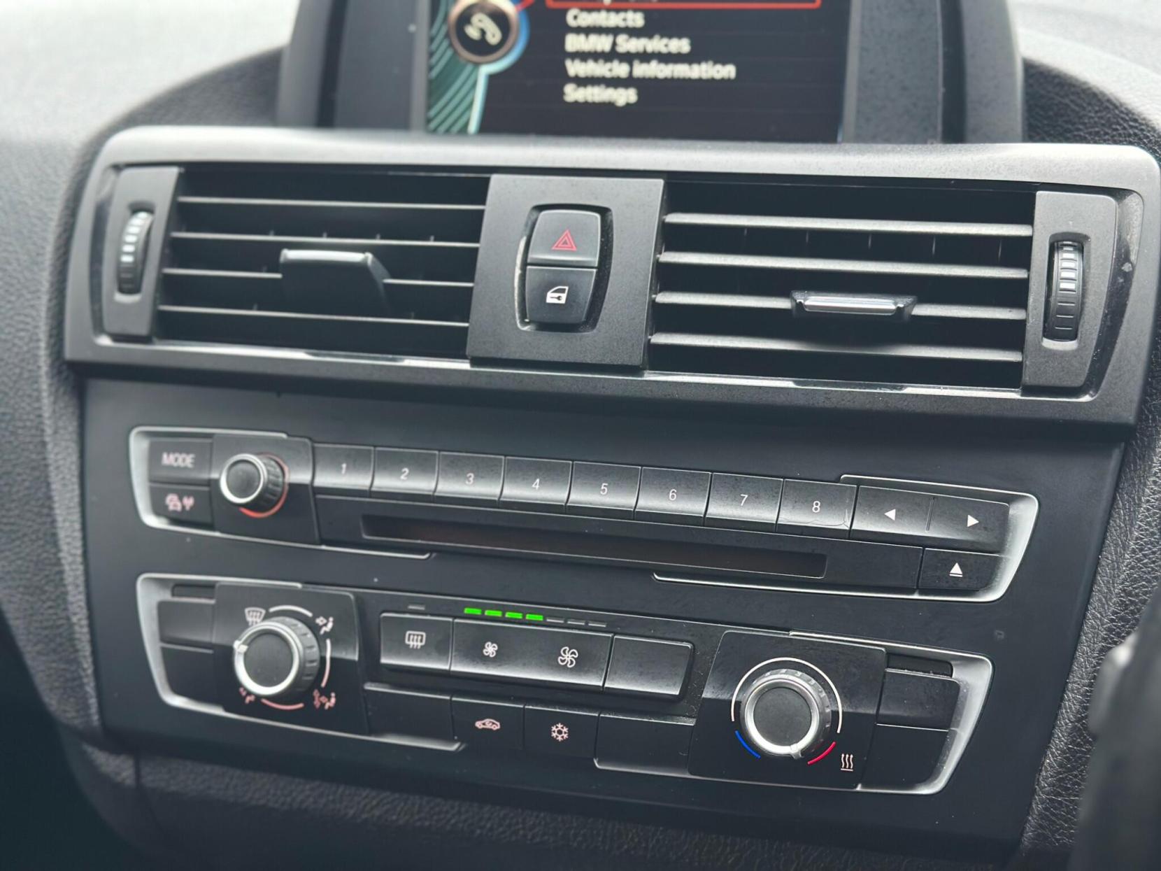 BMW 1 Series 2.0 118d Sport Auto Euro 5 (s/s) 5dr