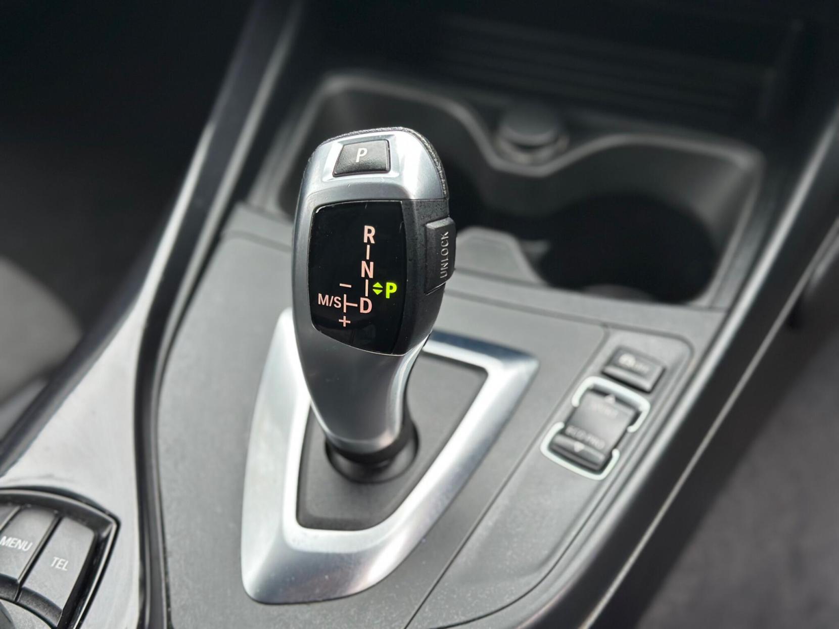 BMW 1 Series 2.0 118d Sport Auto Euro 5 (s/s) 5dr