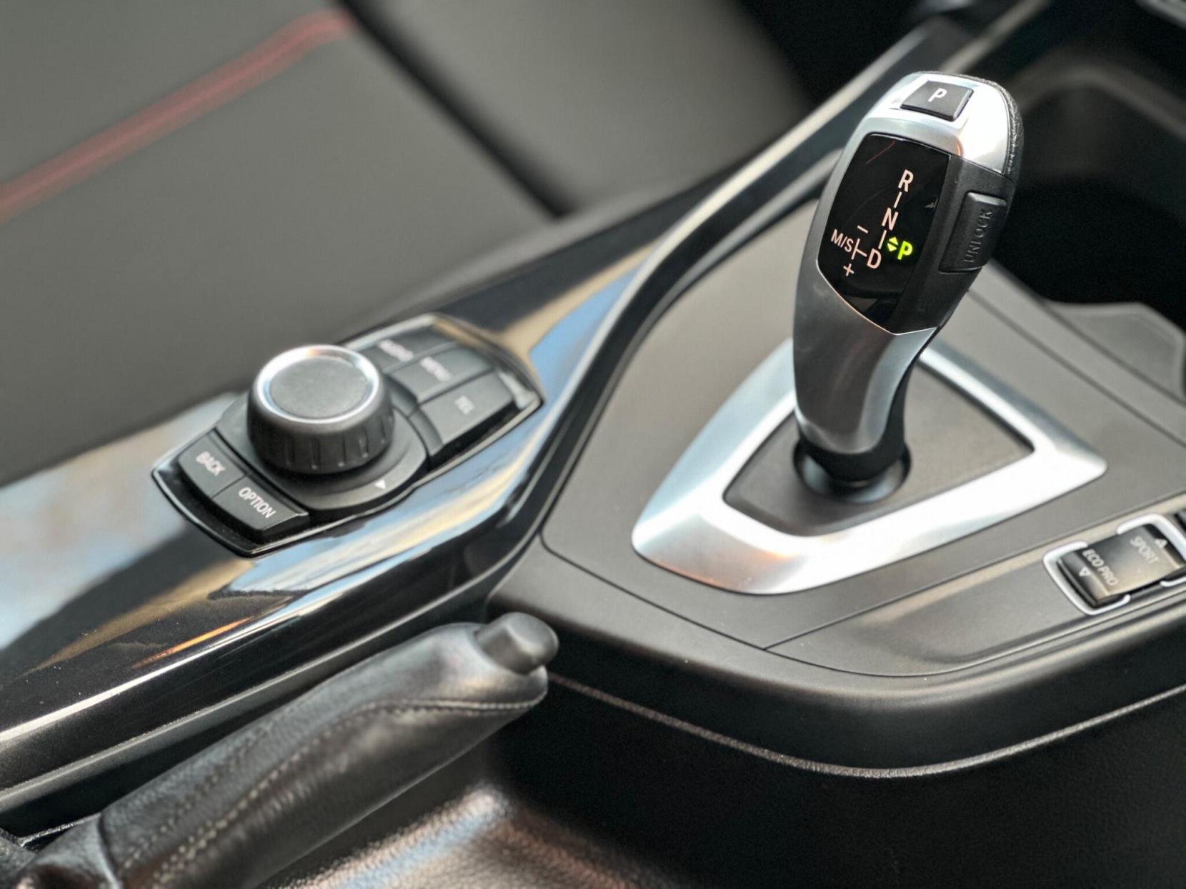 BMW 1 Series 2.0 116d Sport Auto Euro 5 (s/s) 5dr