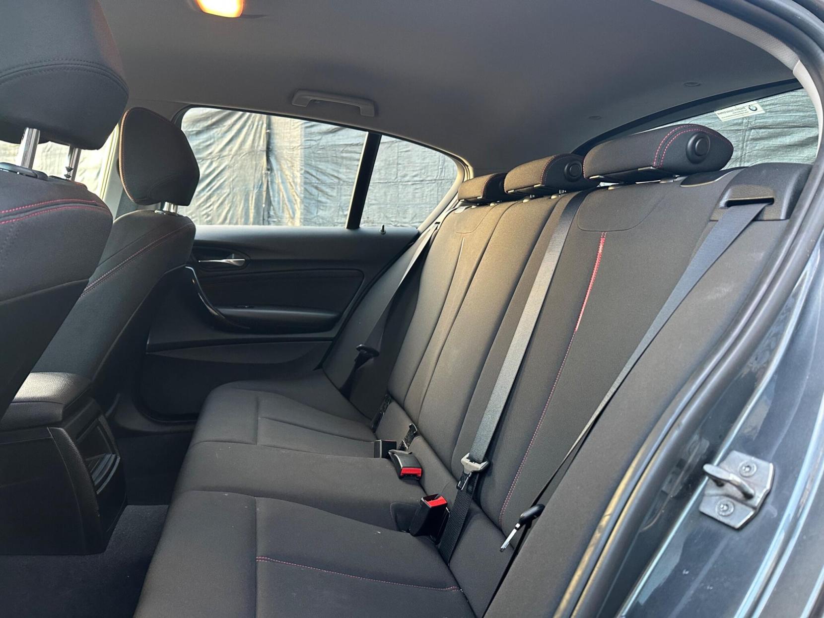 BMW 1 Series 2.0 116d Sport Auto Euro 5 (s/s) 5dr