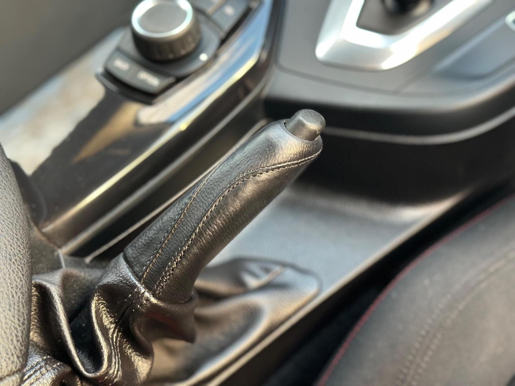 BMW 1 Series 2.0 116d Sport Auto Euro 5 (s/s) 5dr