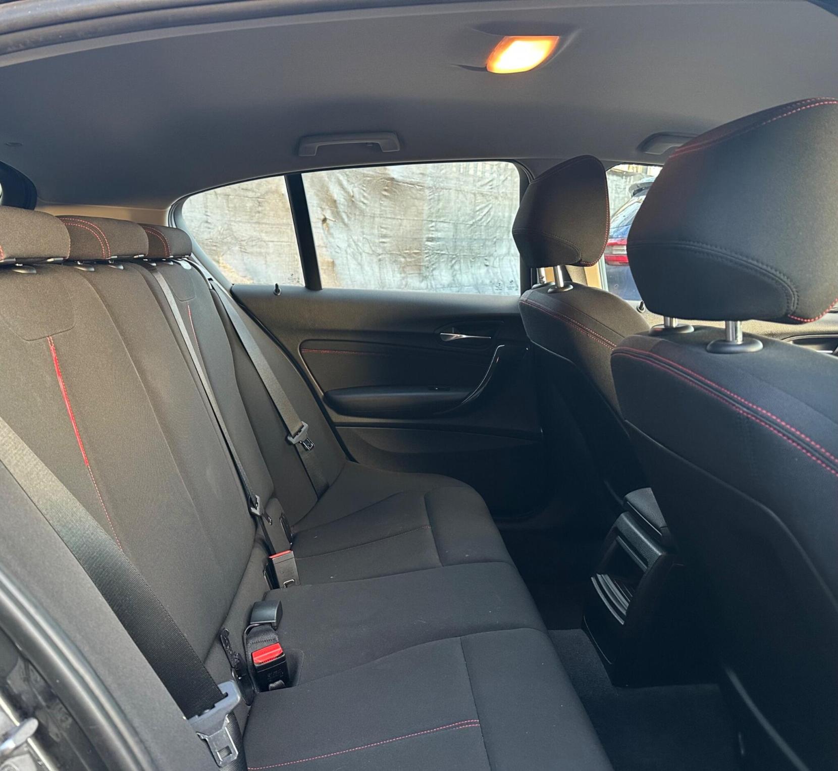 BMW 1 Series 2.0 116d Sport Auto Euro 5 (s/s) 5dr