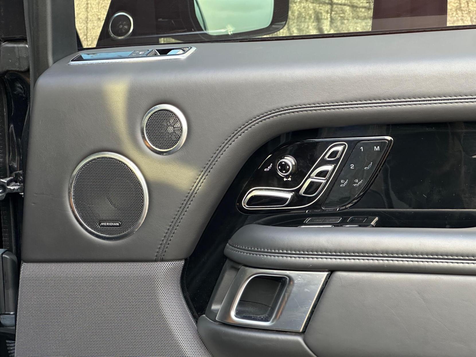 Land Rover Range Rover 2.0 P400e 12.4kWh Autobiography Auto 4WD Euro 6 (s/s) 5dr