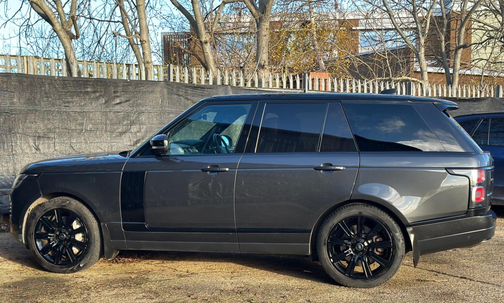 Land Rover Range Rover 2.0 P400e 12.4kWh Autobiography Auto 4WD Euro 6 (s/s) 5dr