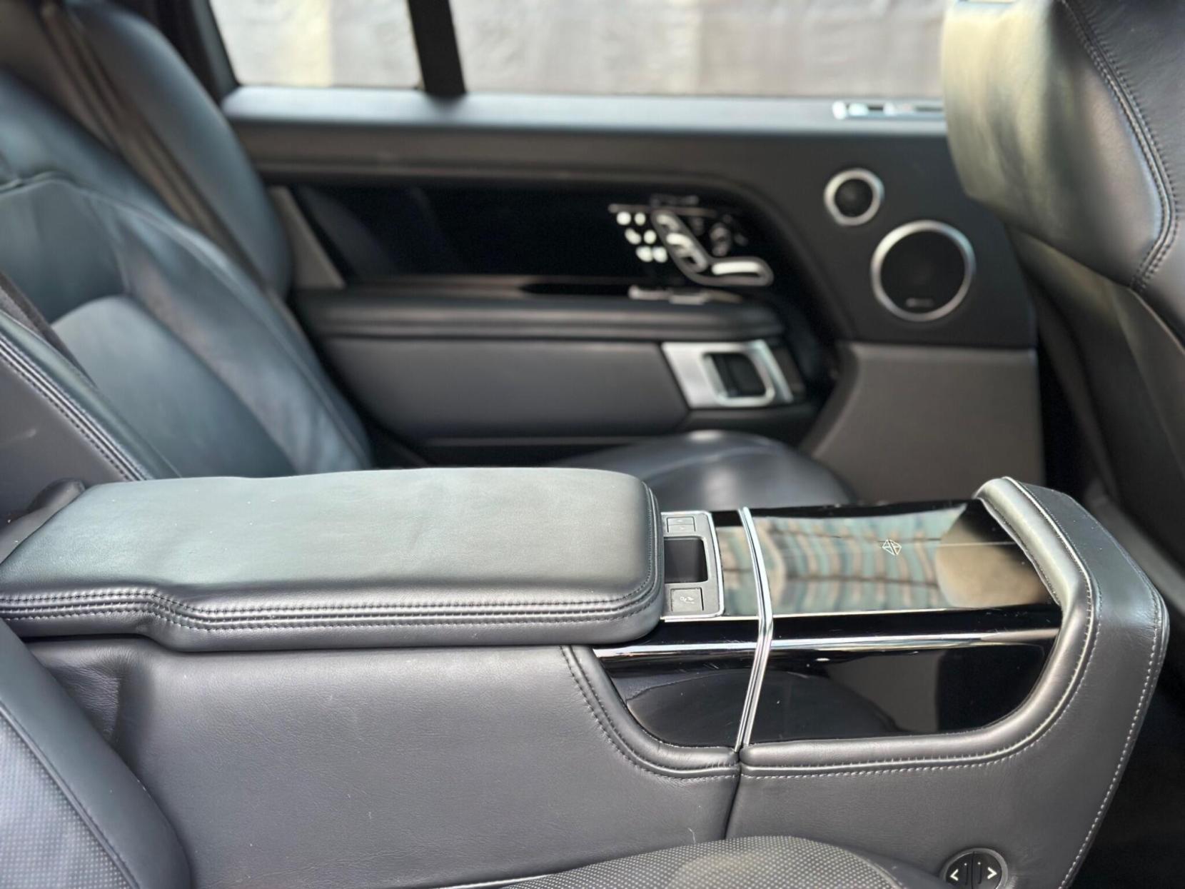 Land Rover Range Rover 2.0 P400e 12.4kWh Autobiography Auto 4WD Euro 6 (s/s) 5dr