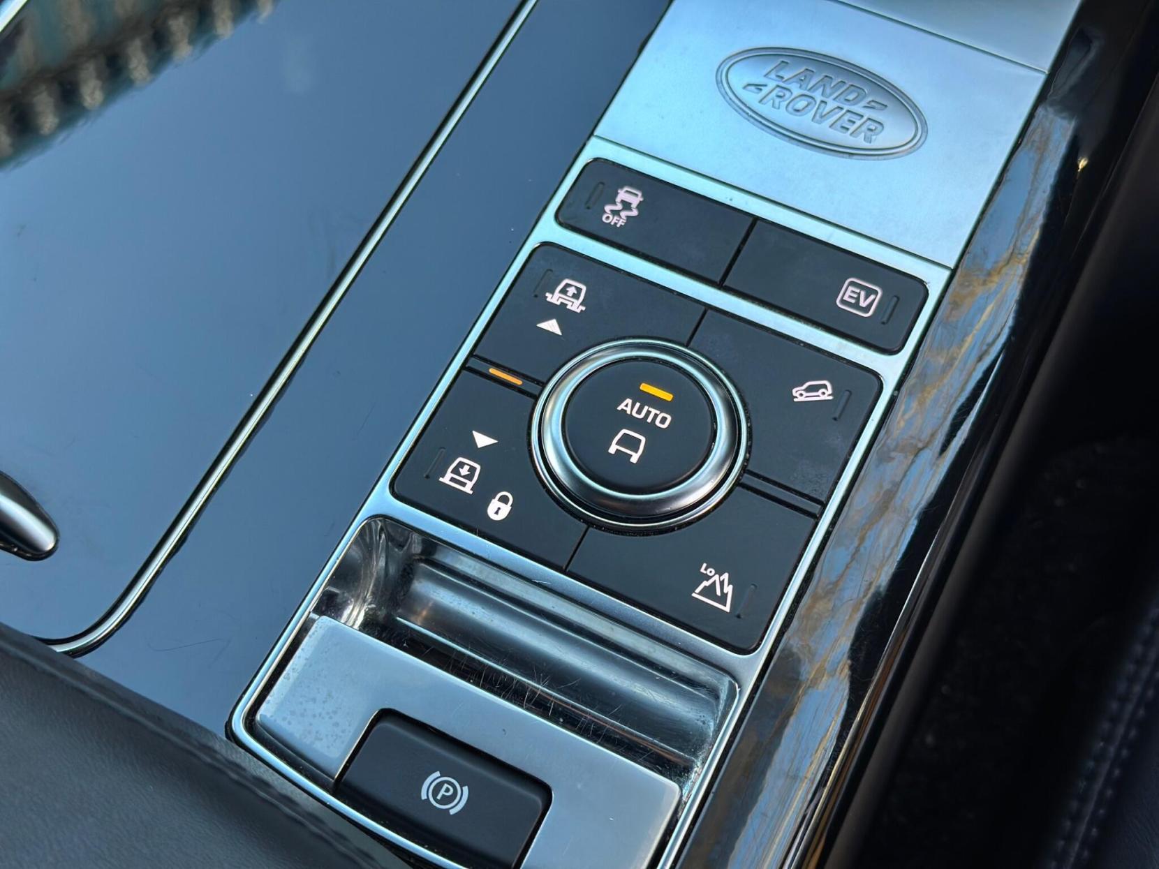 Land Rover Range Rover 2.0 P400e 12.4kWh Autobiography Auto 4WD Euro 6 (s/s) 5dr