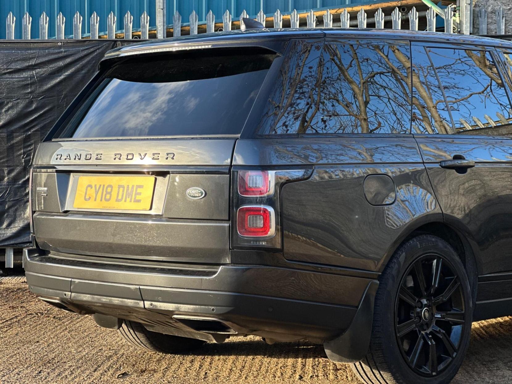 Land Rover Range Rover 2.0 P400e 12.4kWh Autobiography Auto 4WD Euro 6 (s/s) 5dr