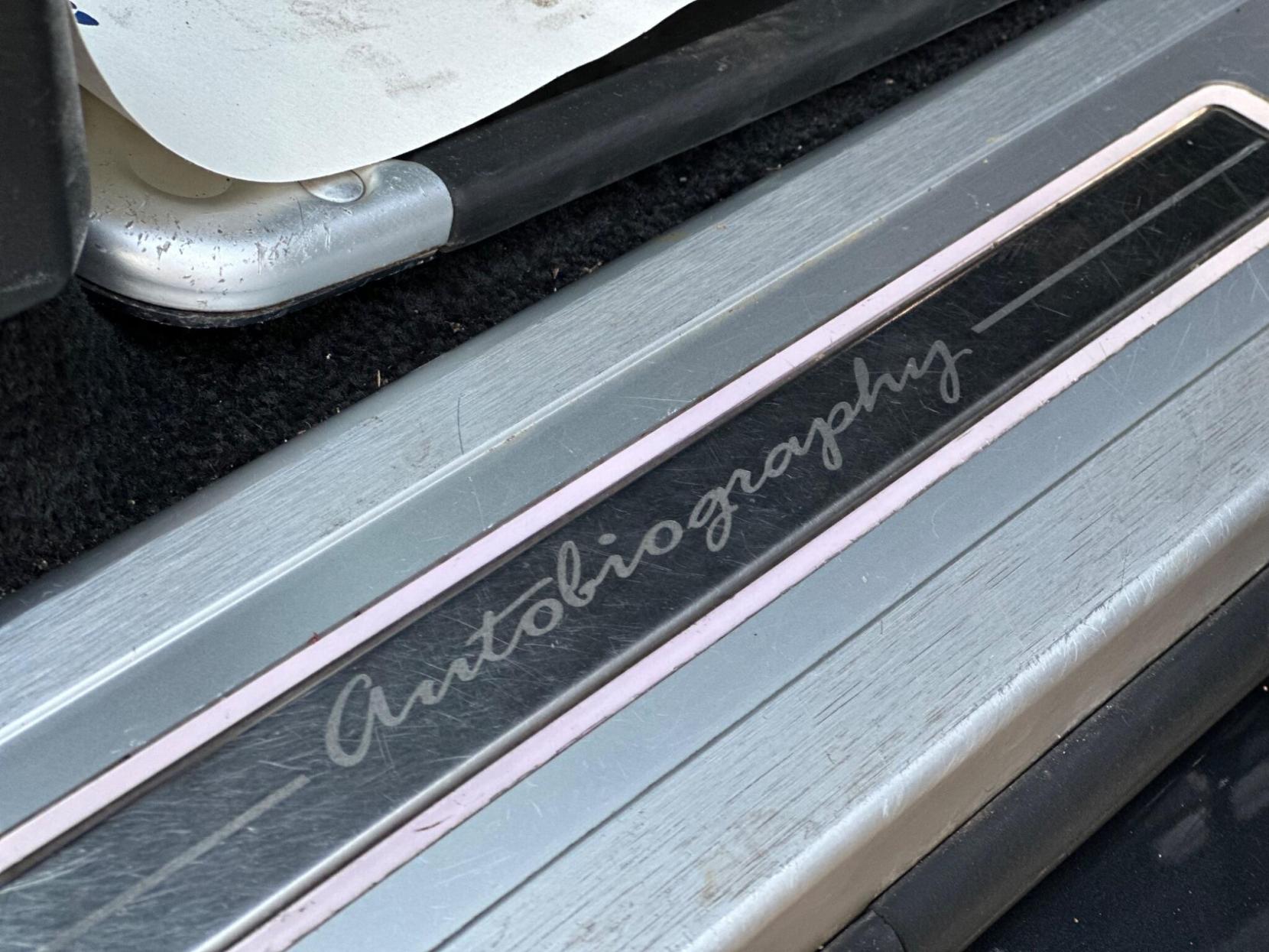 Land Rover Range Rover 2.0 P400e 12.4kWh Autobiography Auto 4WD Euro 6 (s/s) 5dr