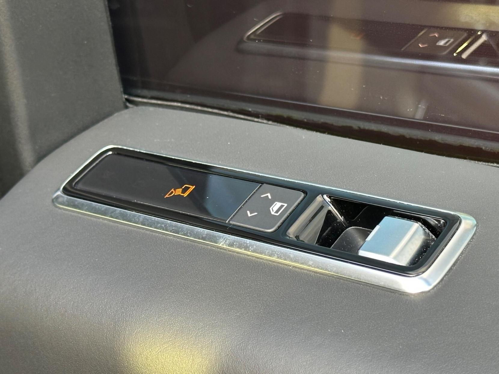 Land Rover Range Rover 2.0 P400e 12.4kWh Autobiography Auto 4WD Euro 6 (s/s) 5dr