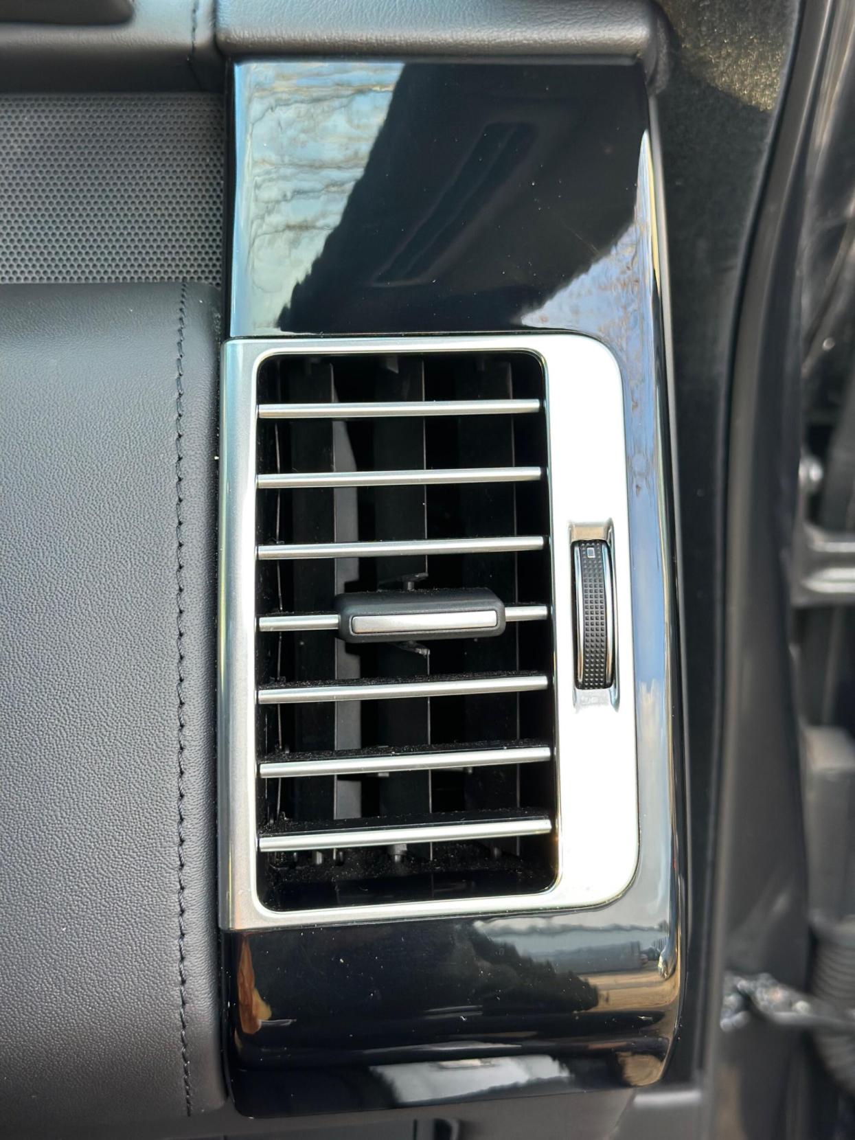 Land Rover Range Rover 2.0 P400e 12.4kWh Autobiography Auto 4WD Euro 6 (s/s) 5dr