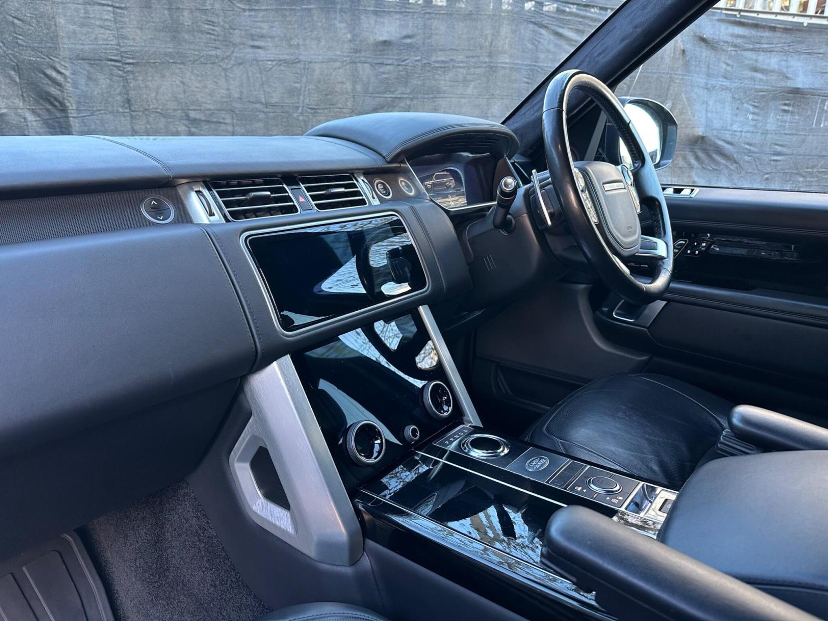 Land Rover Range Rover 2.0 P400e 12.4kWh Autobiography Auto 4WD Euro 6 (s/s) 5dr