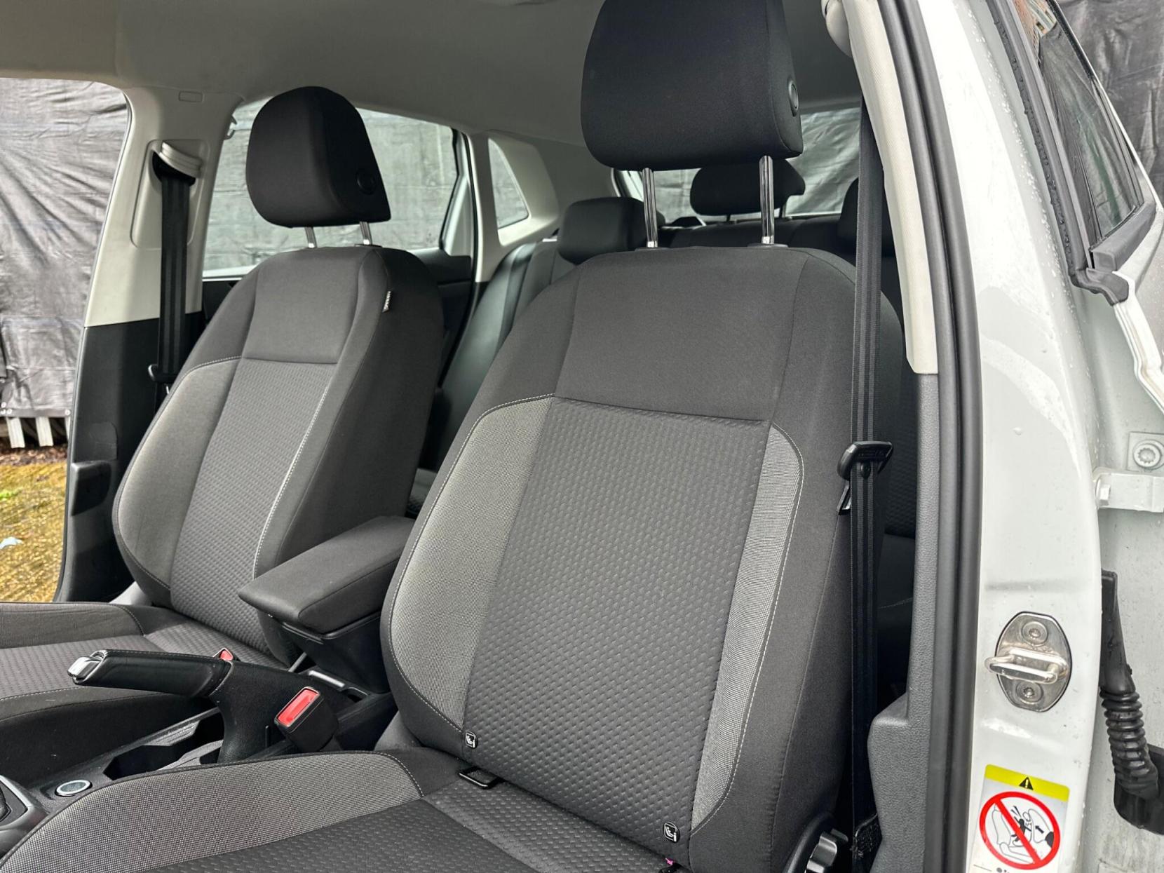 Volkswagen Polo 1.0 TSI Life DSG Euro 6 (s/s) 5dr