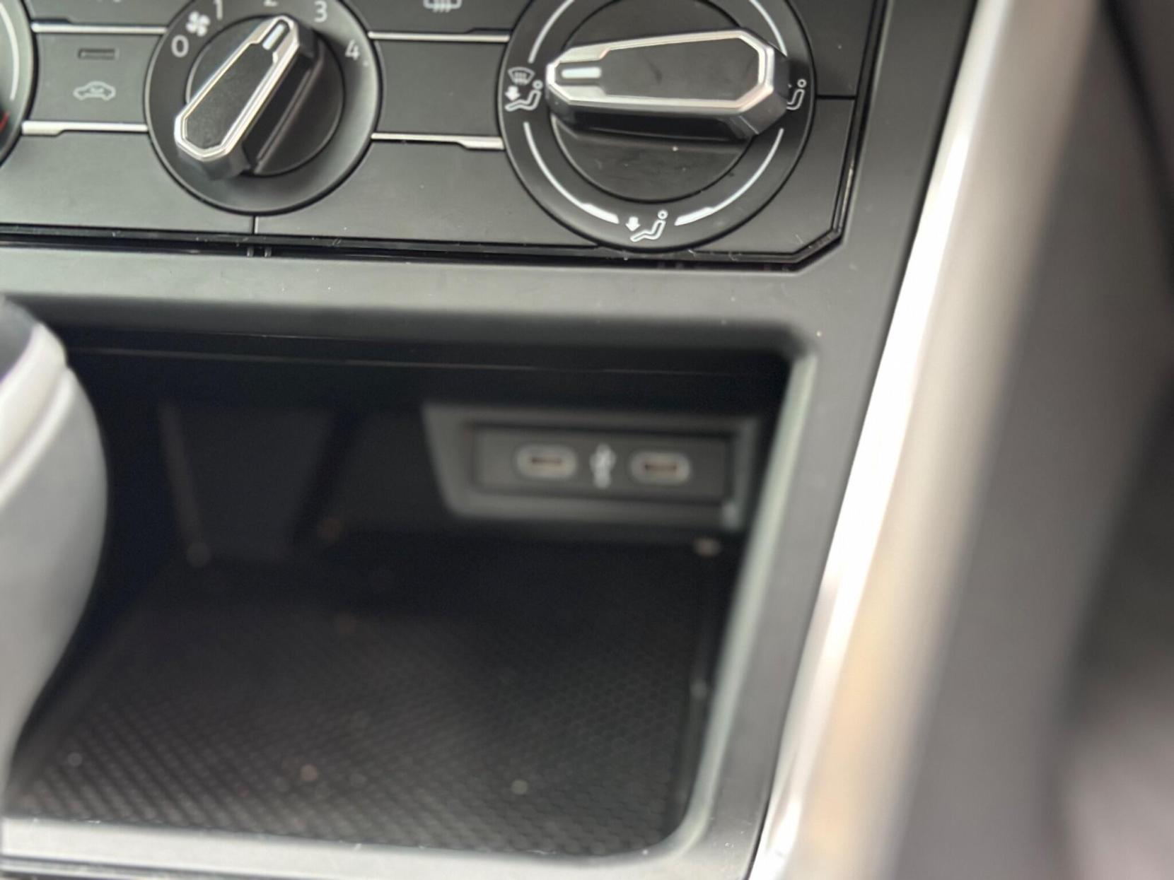 Volkswagen Polo 1.0 TSI Life DSG Euro 6 (s/s) 5dr