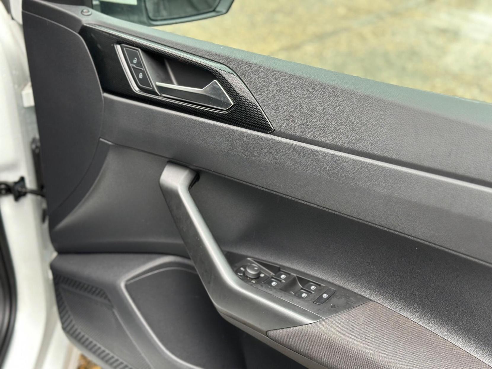 Volkswagen Polo 1.0 TSI Life DSG Euro 6 (s/s) 5dr