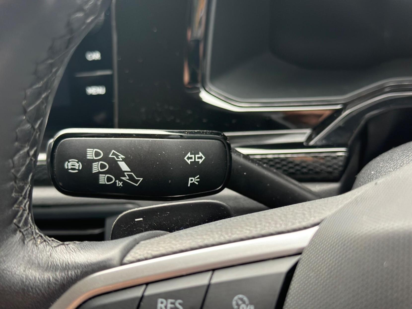 Volkswagen Polo 1.0 TSI Life DSG Euro 6 (s/s) 5dr