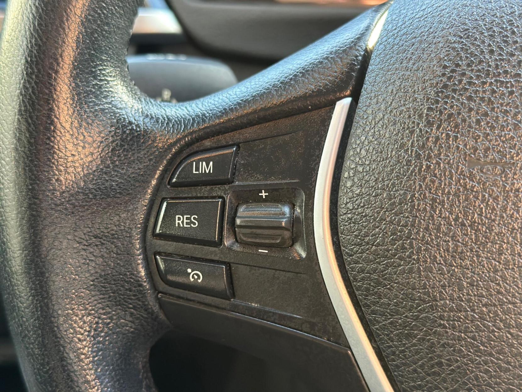 BMW 3 Series 2.0 320d SE Touring Auto xDrive Euro 5 (s/s) 5dr