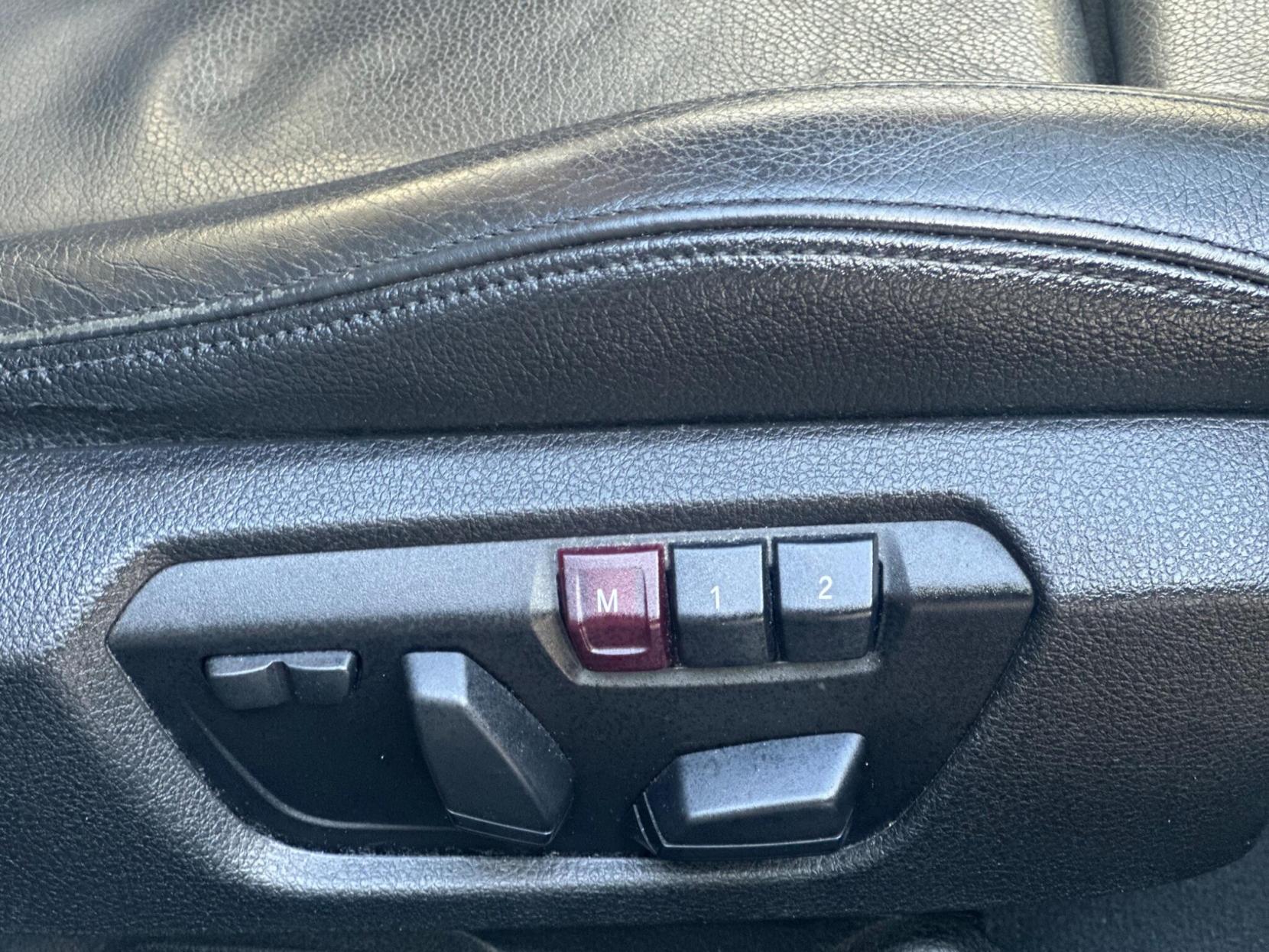 BMW 3 Series 2.0 320d SE Touring Auto xDrive Euro 5 (s/s) 5dr