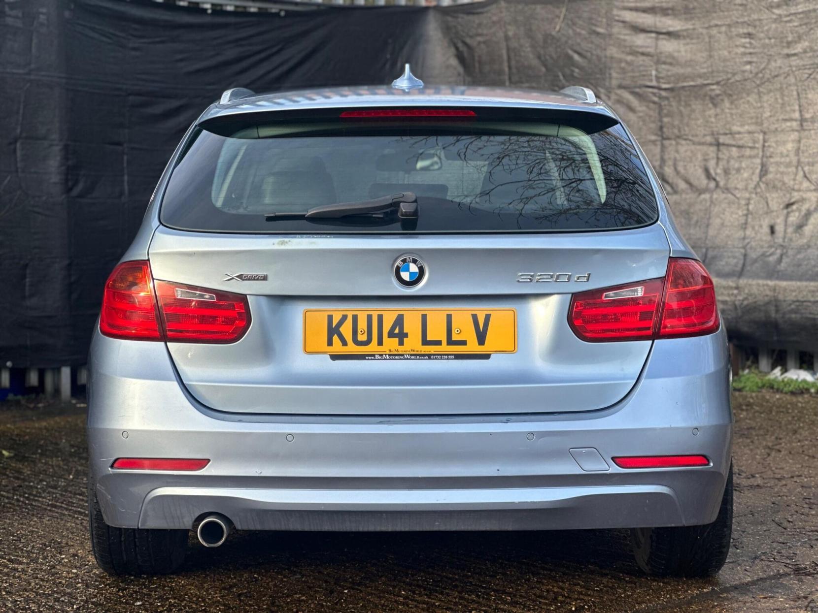 BMW 3 Series 2.0 320d SE Touring Auto xDrive Euro 5 (s/s) 5dr