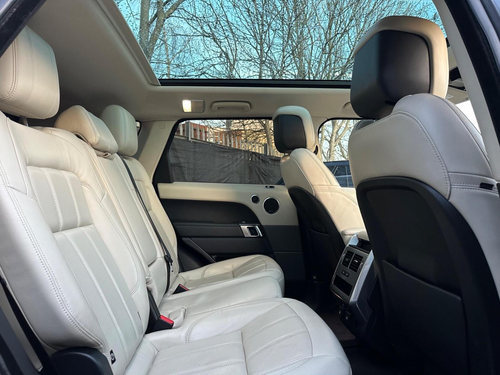 Land Rover Range Rover Sport 3.0 SD V6 HSE Dynamic Auto 4WD Euro 6 (s/s) 5dr