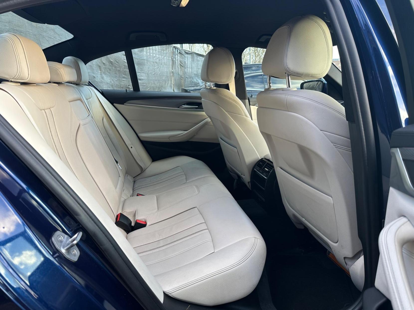 BMW 5 Series 2.0 520d M Sport Auto Euro 6 (s/s) 4dr