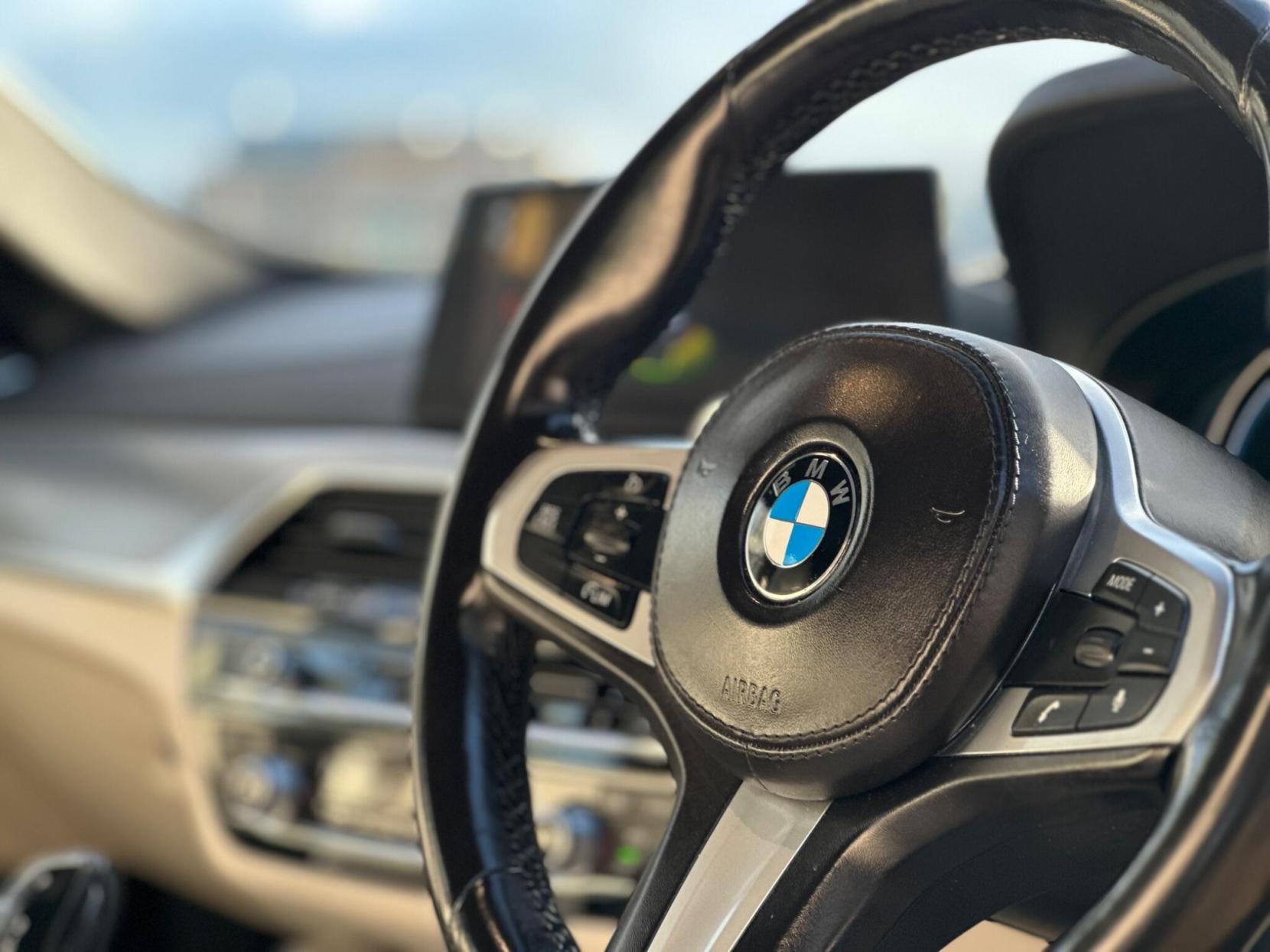 BMW 5 Series 2.0 520d M Sport Auto Euro 6 (s/s) 4dr