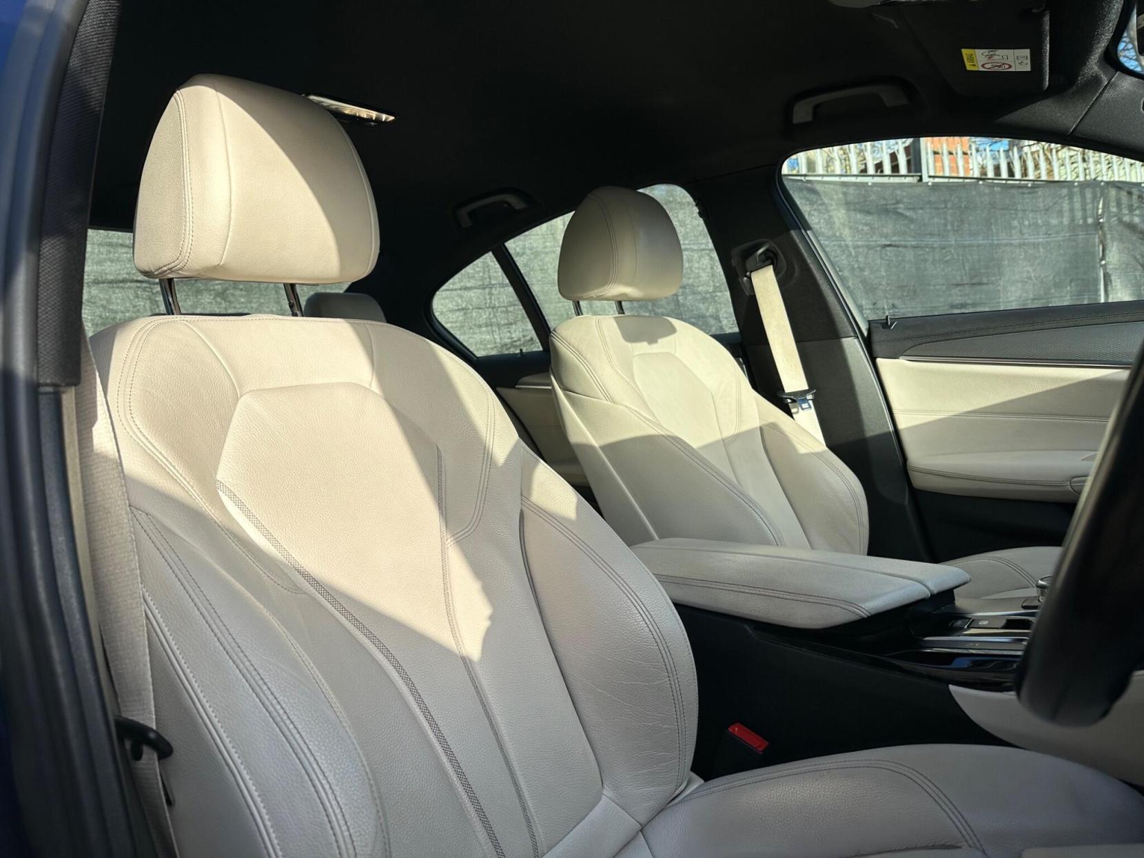 BMW 5 Series 2.0 520d M Sport Auto Euro 6 (s/s) 4dr