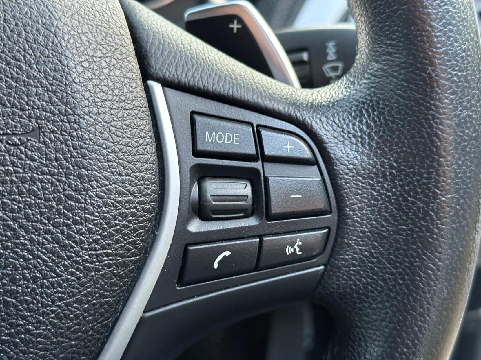 BMW 1 Series 2.0 120d SE Auto Euro 5 (s/s) 5dr