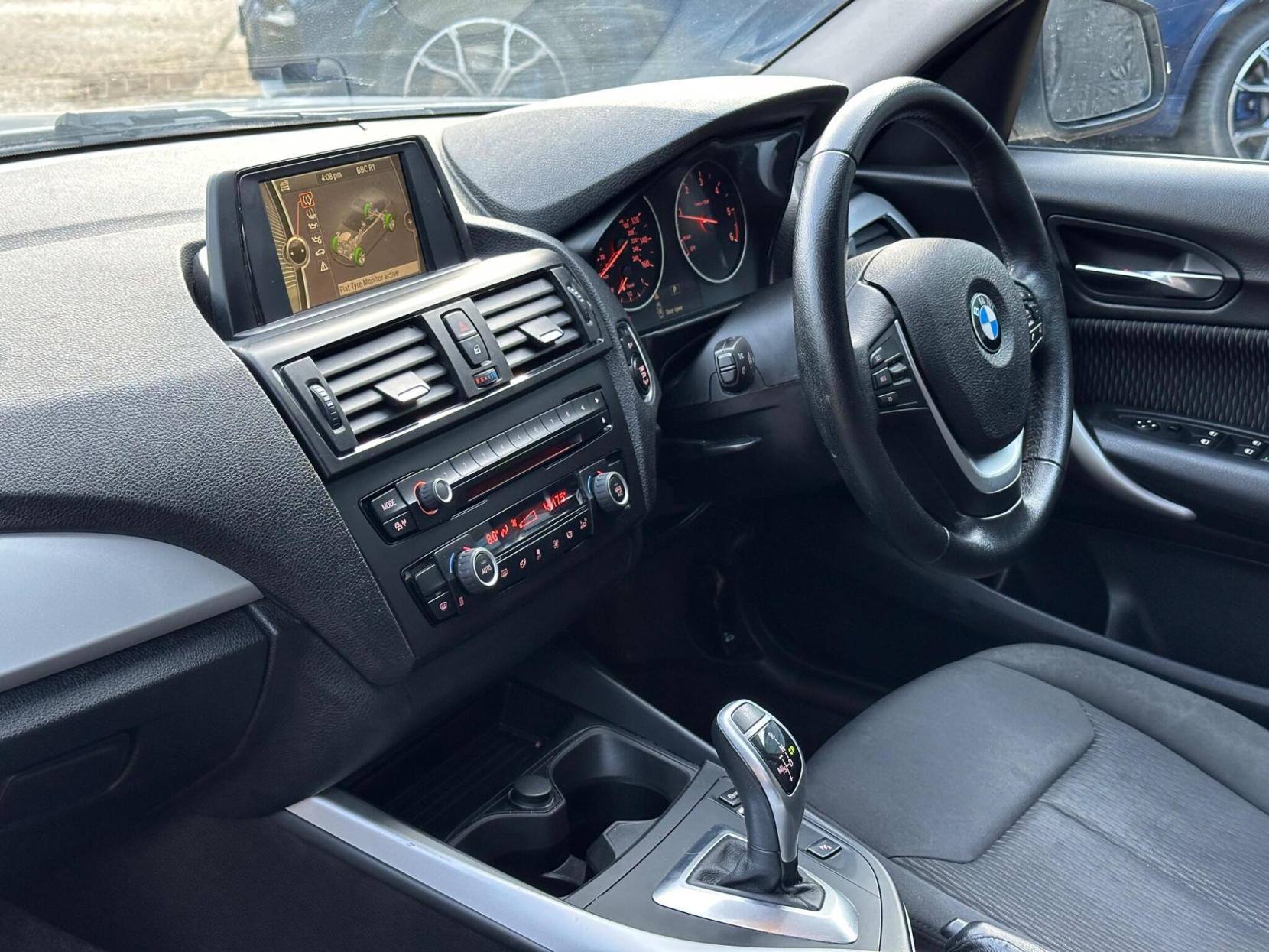 BMW 1 Series 2.0 120d SE Auto Euro 5 (s/s) 5dr