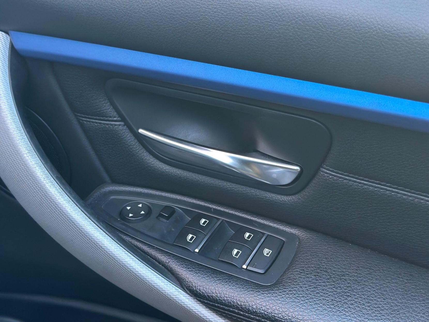 BMW 3 Series 2.0 320d M Sport Touring Auto xDrive Euro 6 (s/s) 5dr