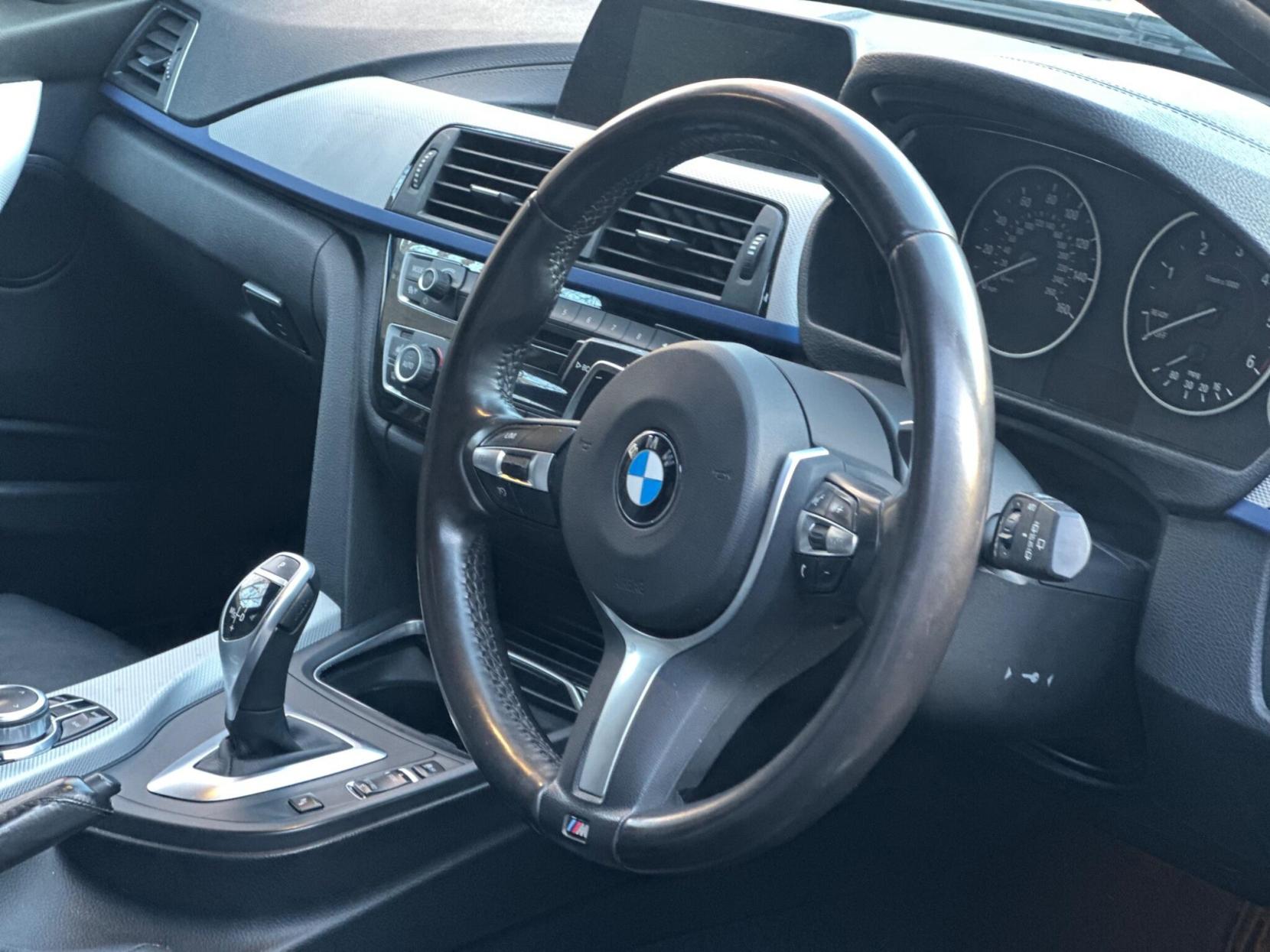 BMW 3 Series 2.0 320d M Sport Touring Auto xDrive Euro 6 (s/s) 5dr