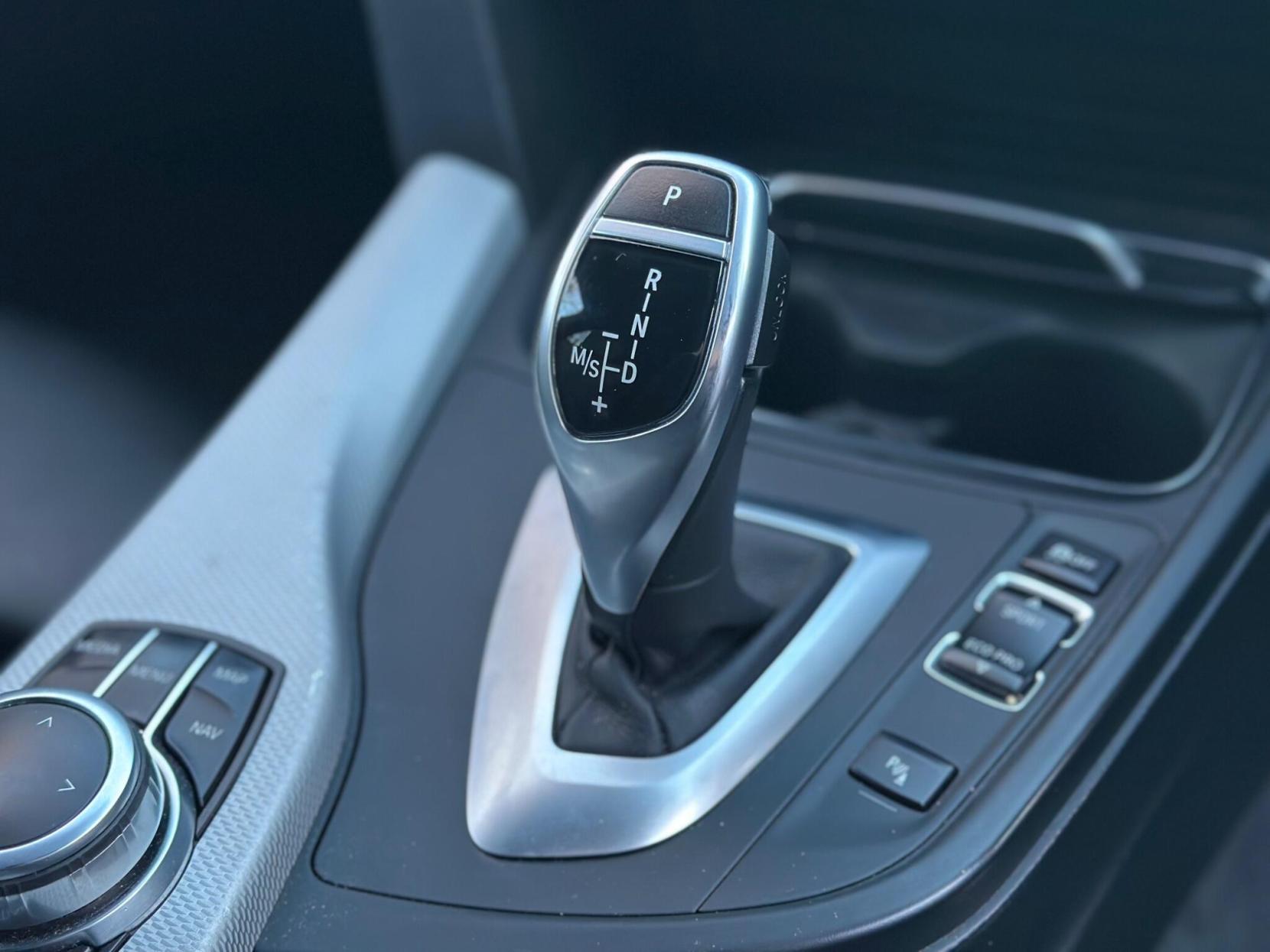 BMW 3 Series 2.0 320d M Sport Touring Auto xDrive Euro 6 (s/s) 5dr