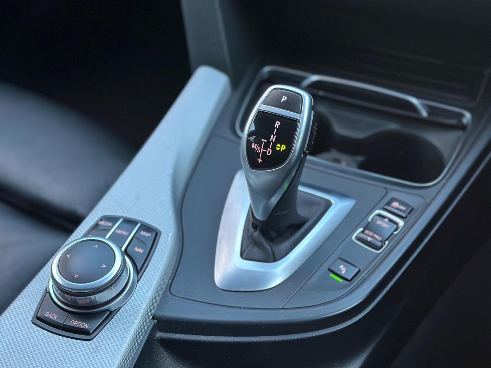 BMW 3 Series 2.0 320d M Sport Touring Auto xDrive Euro 6 (s/s) 5dr