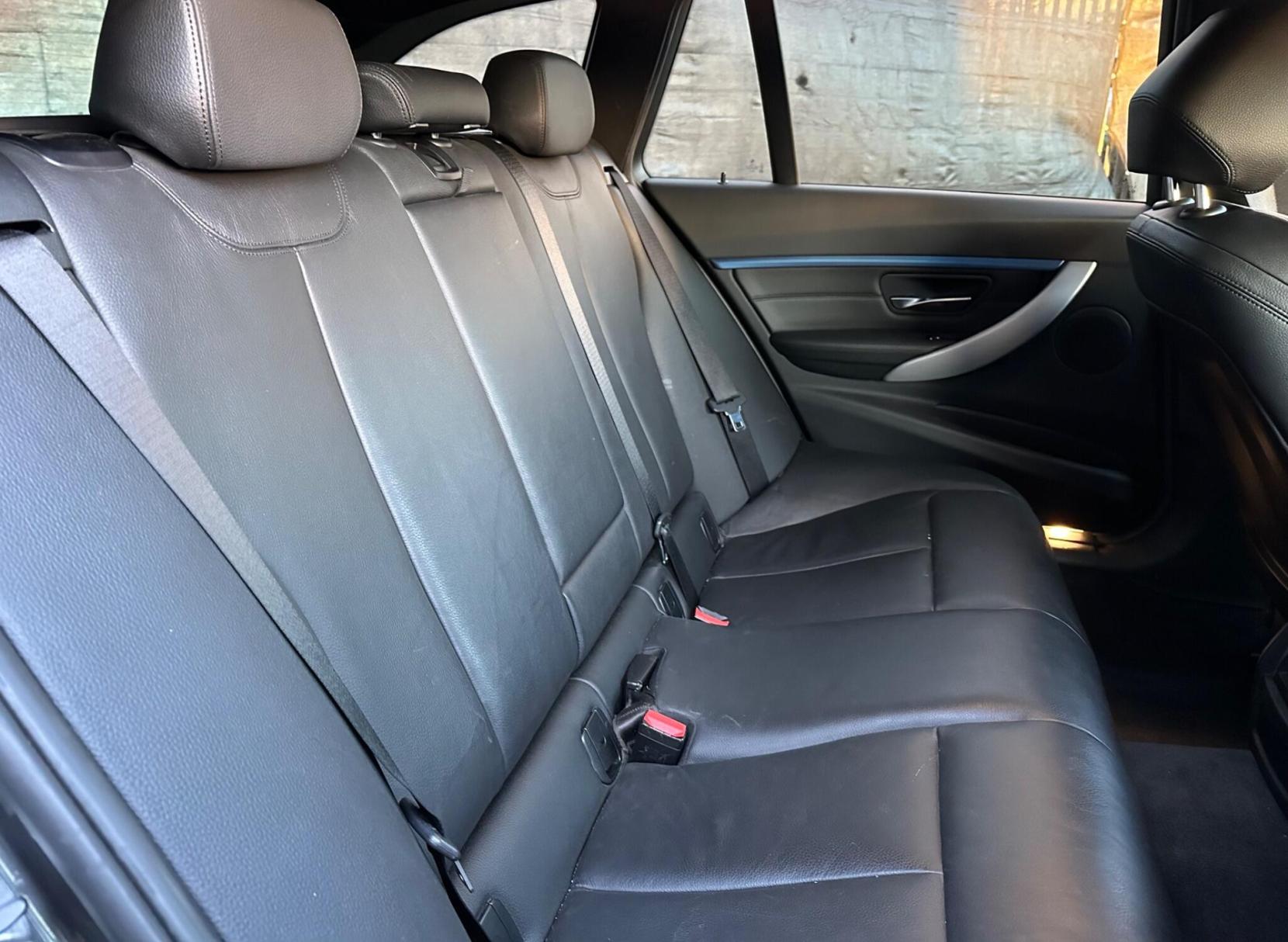 BMW 3 Series 2.0 320d M Sport Touring Auto xDrive Euro 6 (s/s) 5dr