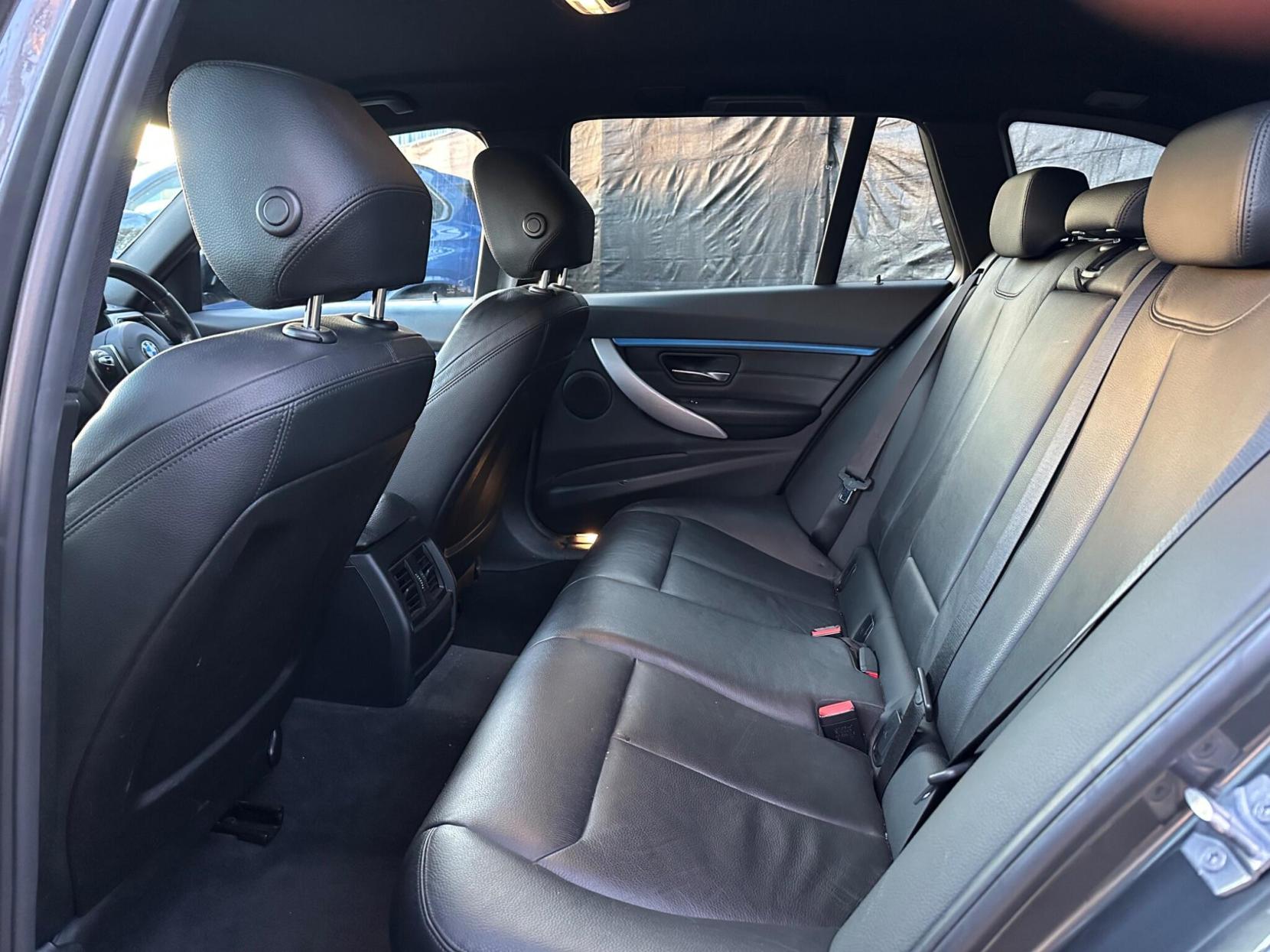 BMW 3 Series 2.0 320d M Sport Touring Auto xDrive Euro 6 (s/s) 5dr