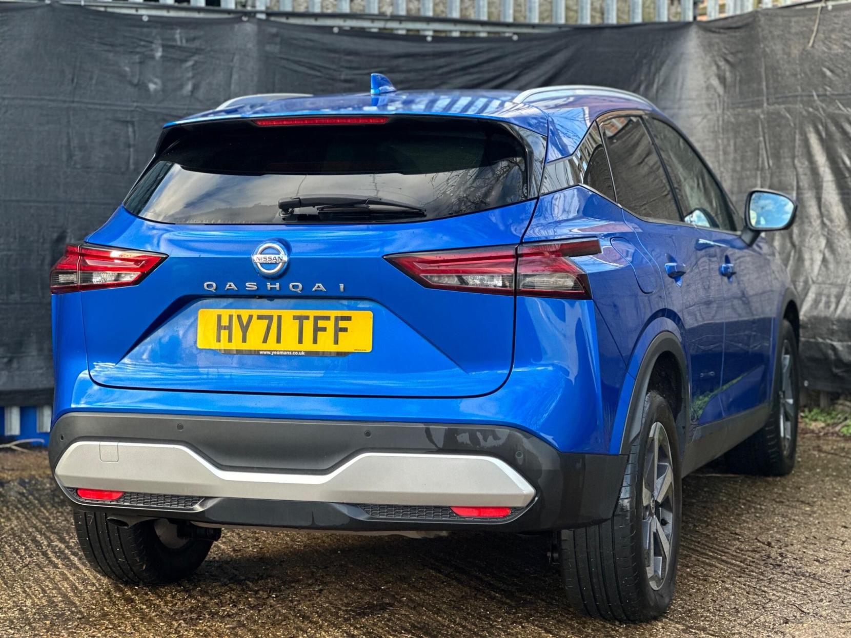 Nissan Qashqai 1.3 DIG-T MHEV Premiere Edition Euro 6 (s/s) 5dr