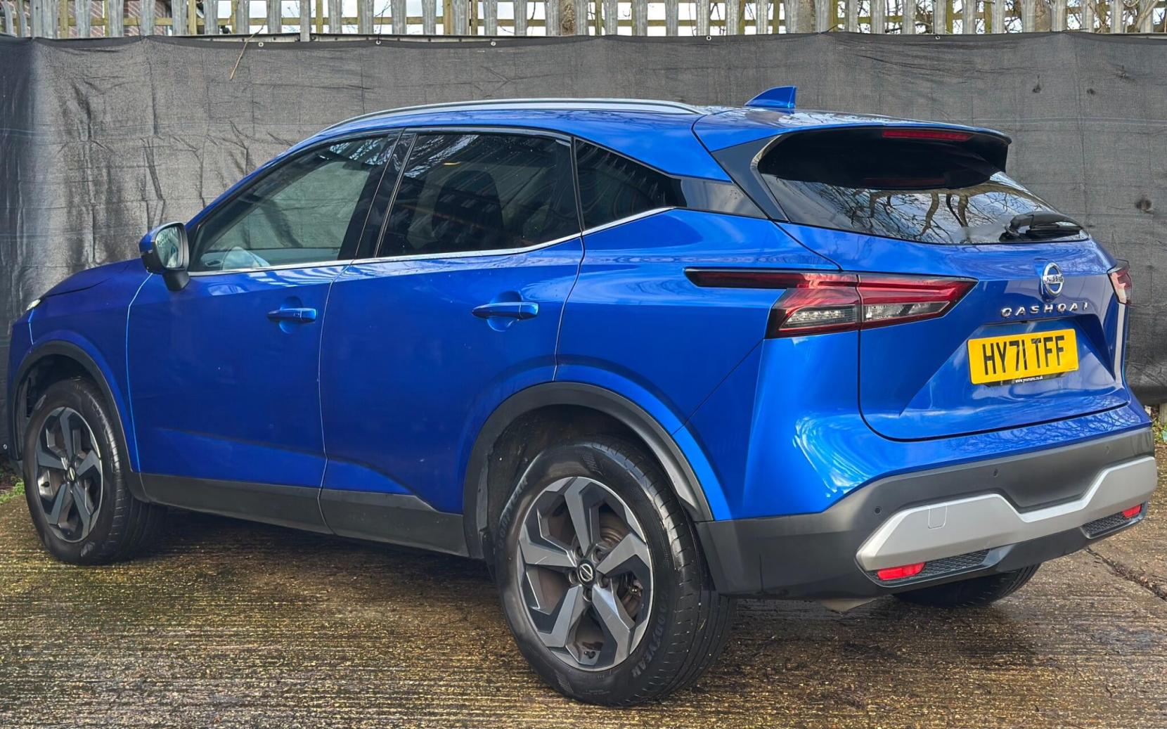 Nissan Qashqai 1.3 DIG-T MHEV Premiere Edition Euro 6 (s/s) 5dr