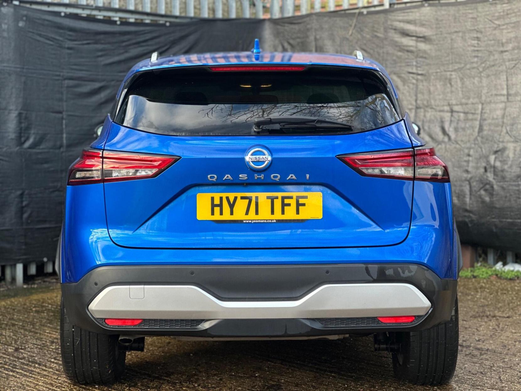 Nissan Qashqai 1.3 DIG-T MHEV Premiere Edition Euro 6 (s/s) 5dr