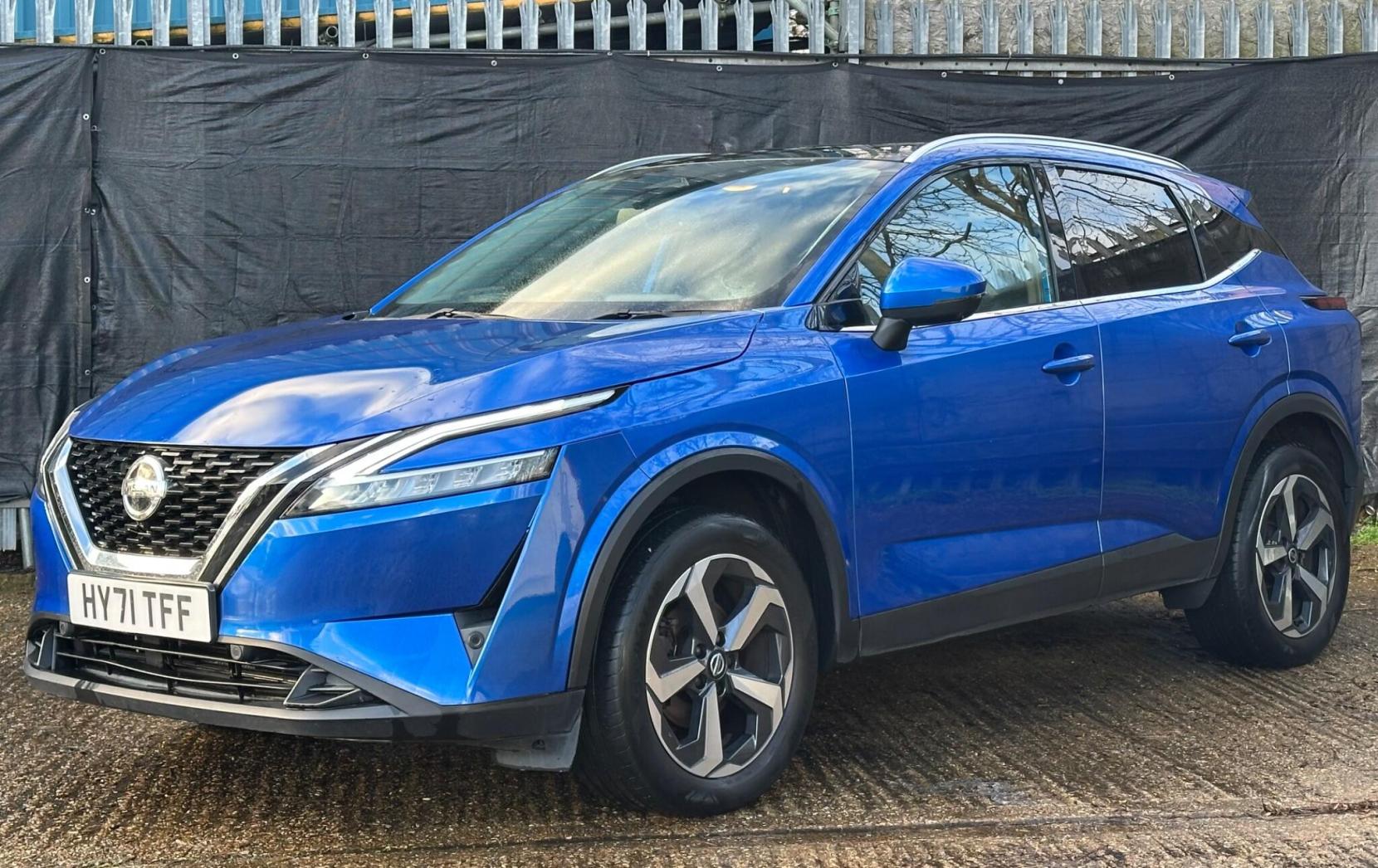 Nissan Qashqai 1.3 DIG-T MHEV Premiere Edition Euro 6 (s/s) 5dr