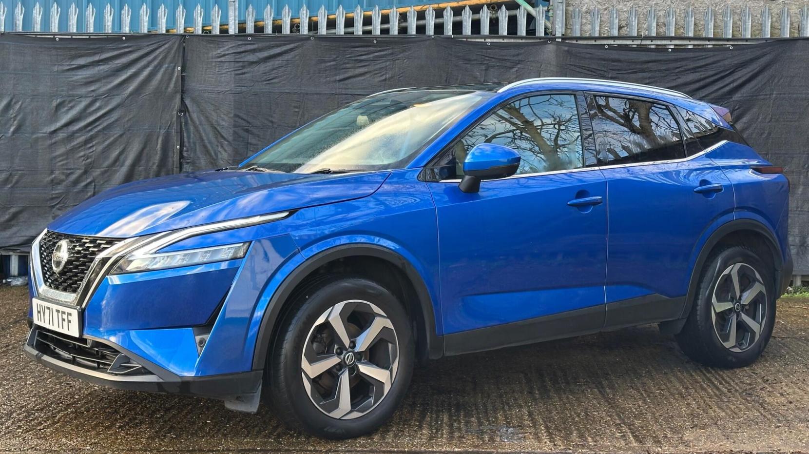 Nissan Qashqai 1.3 DIG-T MHEV Premiere Edition Euro 6 (s/s) 5dr